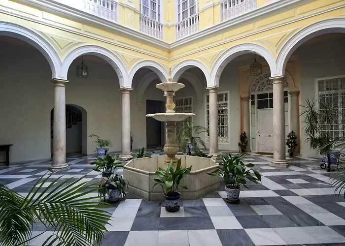 Pajaritos Palace By Valcambre